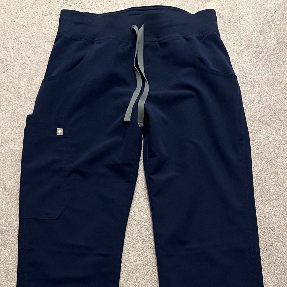 Figs Kade Cargo Scrub Pants size XS/Tall